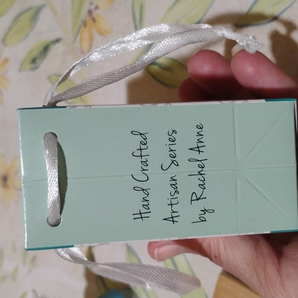 AngelStar Hope Angel Figurine - Picture 3 of 10